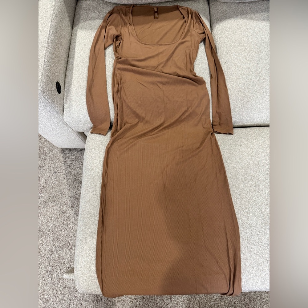 NWOT SKIMS Soft Lounge Long Sleeve Dress in Camel XL